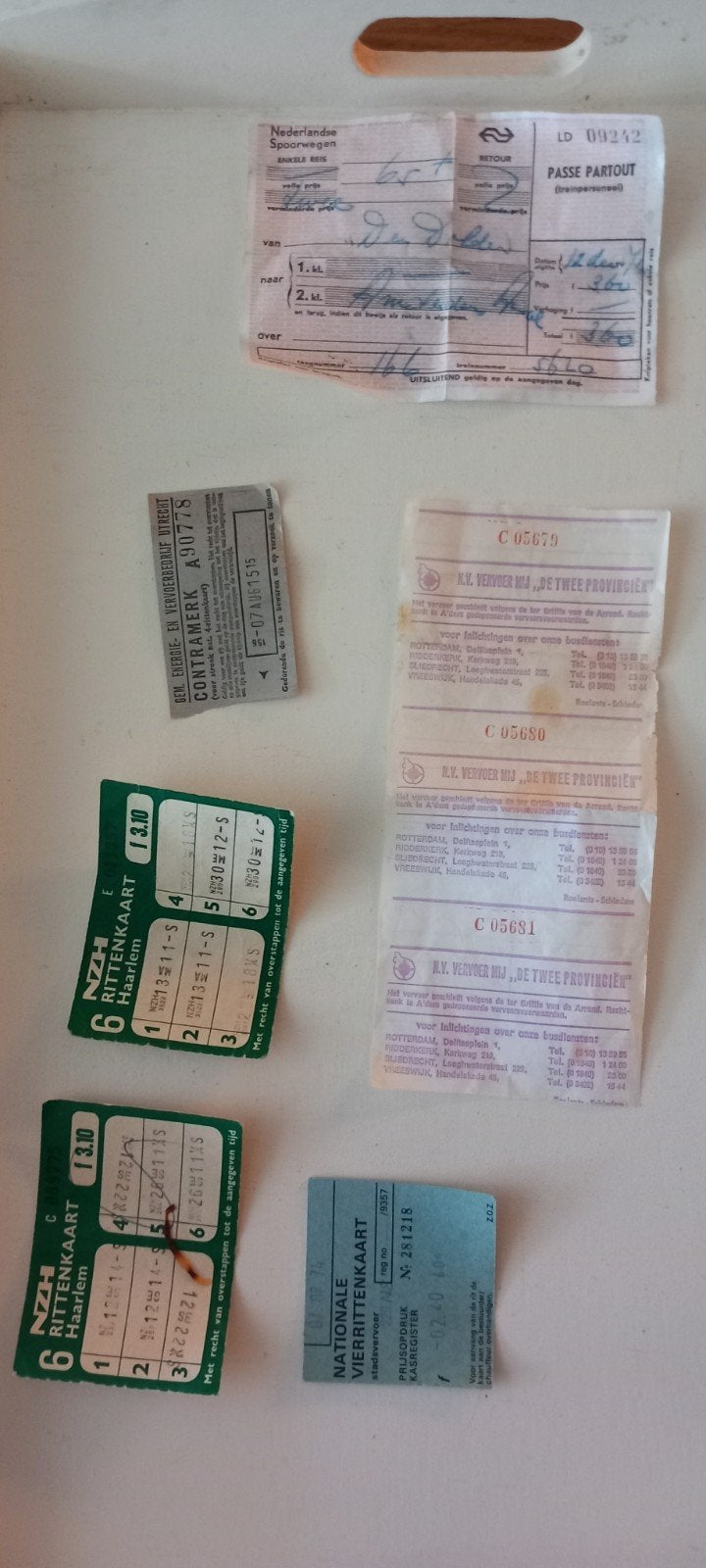 Te koop zeer grote partij  trein kaartjes en andere labels, Eén persoon, Trein, Algemeen kaartje