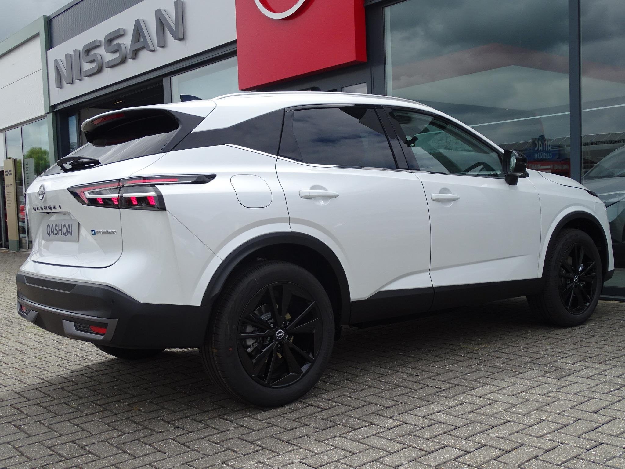 Nissan Qashqai 1.5 e-Power Tekna ELEKTRISCHE BESTUURDERSSTOE, Auto's, 1498 cc, Met garantie (alle), Bedrijf, 3 cilinders