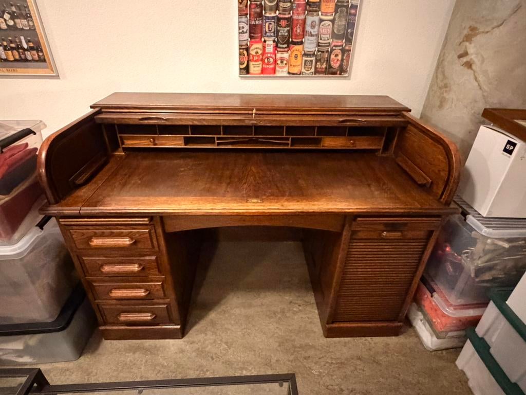 Klassiek bureau, Huis en Inrichting, Bureaus, Ophalen, Zo goed als nieuw