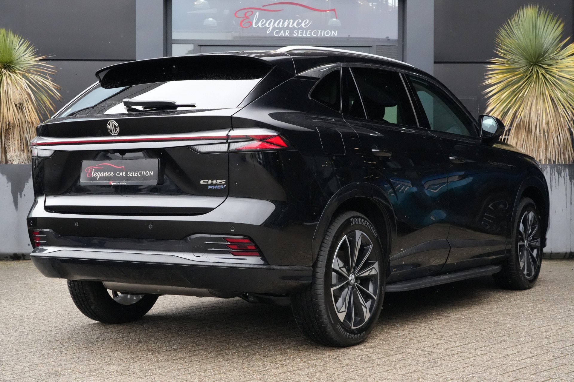 MG HS PHEV 1.5 Plug-in Hybrid Luxury | 272 PK | Navigatie |, Auto's, Gebruikt, 4 cilinders, Hybride Elektrisch/Benzine, SUV of Terreinwagen