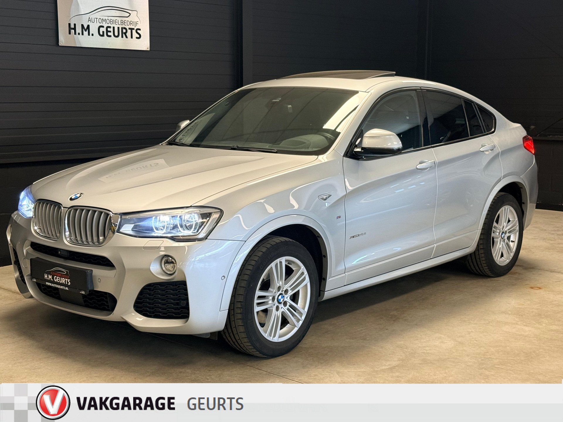 BMW X4 xDrive35i High Executive M Sport | 306pk | Pano | HUD, Auto's, Automaat, Dealer onderhouden, Gebruikt, Zwart