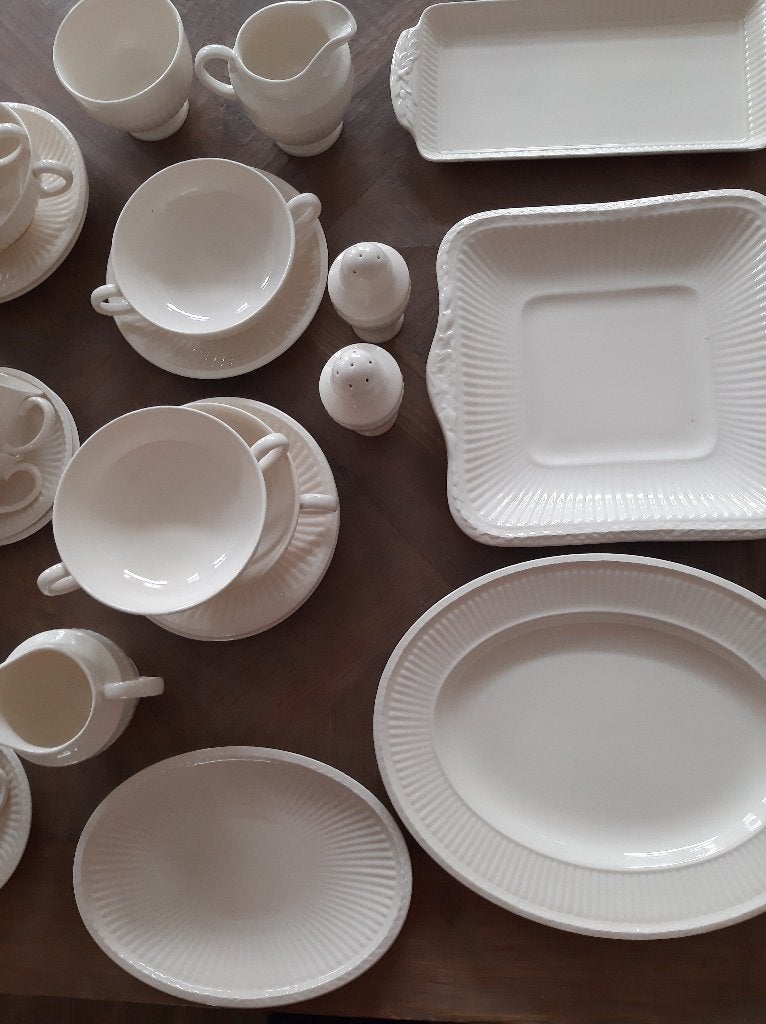 Servies van Wedgwood Edme ., Klassiek, Ophalen of Verzenden, Zo goed als nieuw, Compleet servies