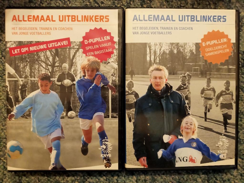 KNVB Voetbal - Allemaal uitblinkers D en E pupillen, Cd's en Dvd's, Dvd's | Sport en Fitness, Voetbal, Alle leeftijden, Boxset