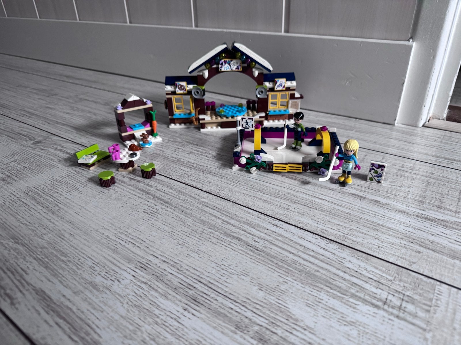 Lego Friends 41322 Wintersport Ijsbaan, Ophalen of Verzenden