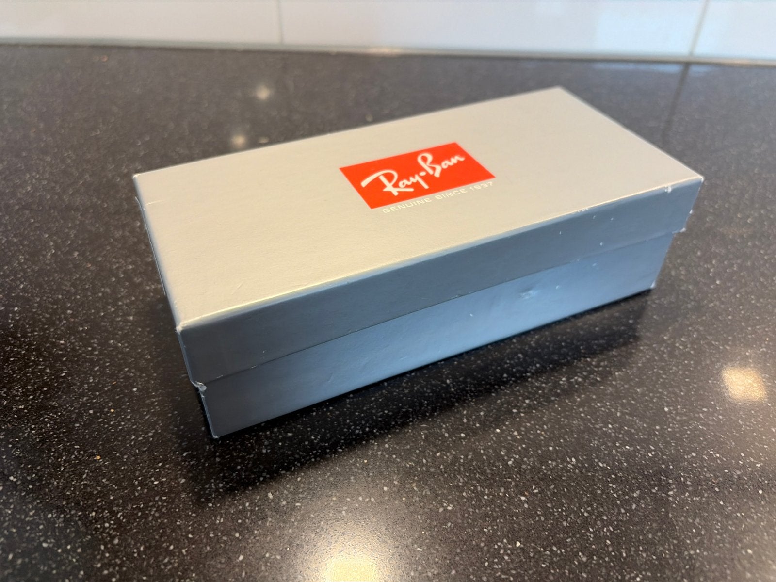 Lege Ray-Ban zonnebril doos - Origineel, Sieraden, Tassen en Uiterlijk, Gebruikt, Zonnebril, Ophalen of Verzenden, Ray-Ban