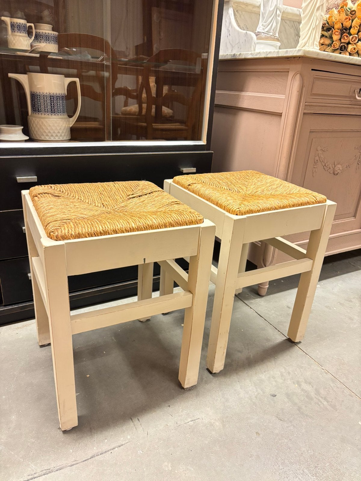 Vintage brocante kruk / krukje / krukjes, Studio Larilo, Hout, Sportstraat 6 Kerkrade, Studiolarilo@gmail.com