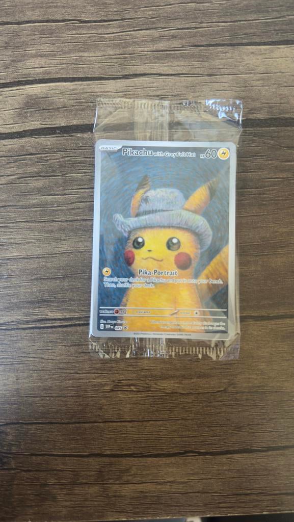 Pikachu met Grijze Vilten Hoed Pokémon Kaart - Nieuw, Ophalen of Verzenden, Nieuw, Losse kaart
