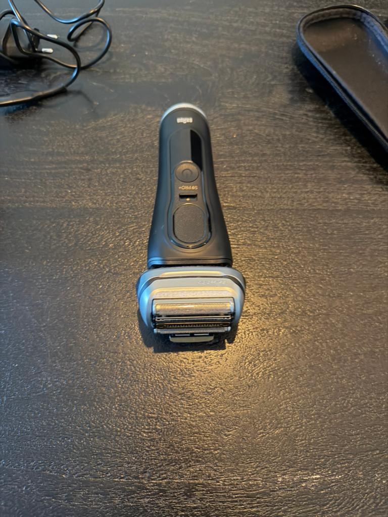 Braun series 9 pro scheerapparaat, Ophalen, Zo goed als nieuw, Scheren en Epileren