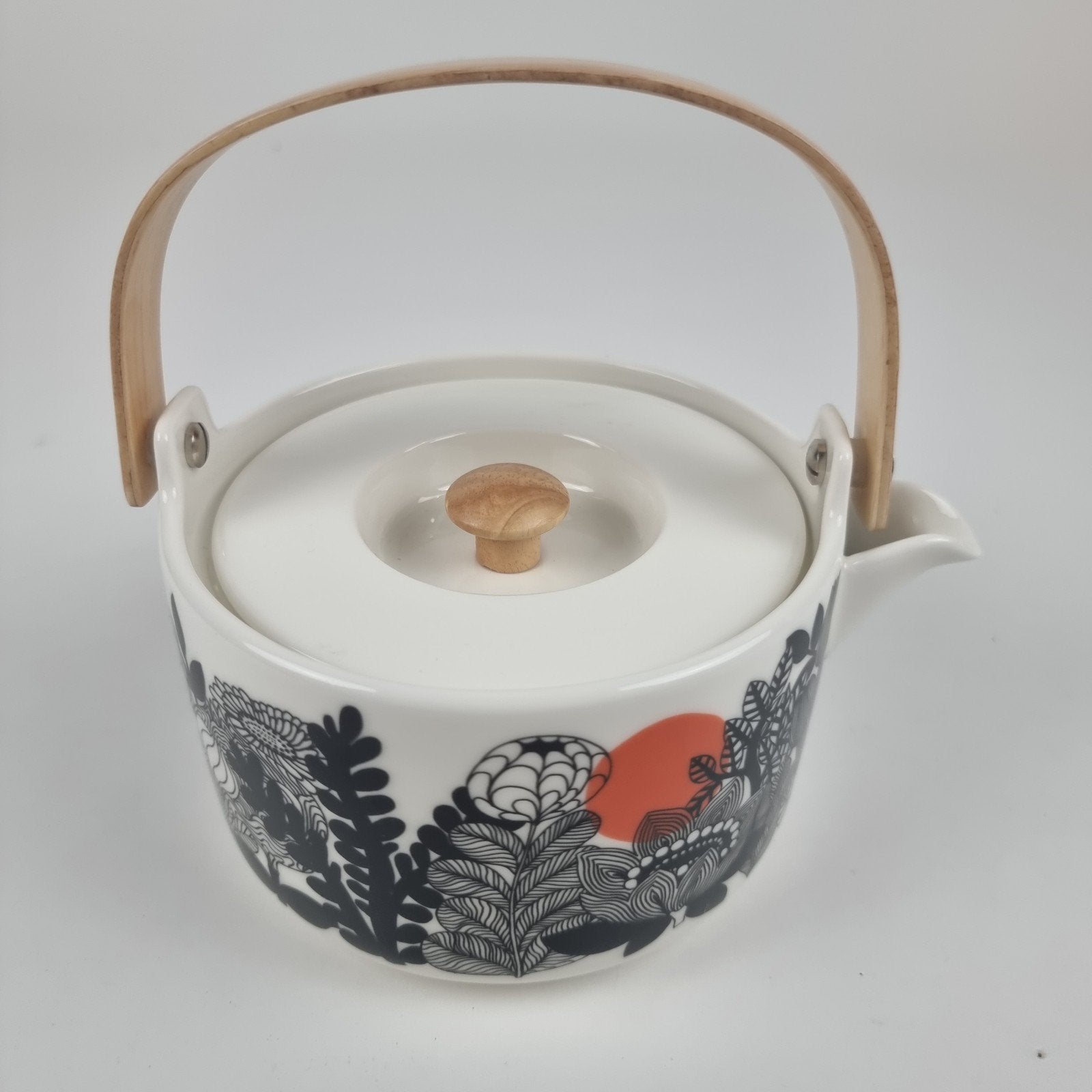 Marimekko Oiva - Siirtolapuutarha theepot, Huis en Inrichting, Keuken | Servies, Ophalen, Overige merken, Keramiek, Nieuw