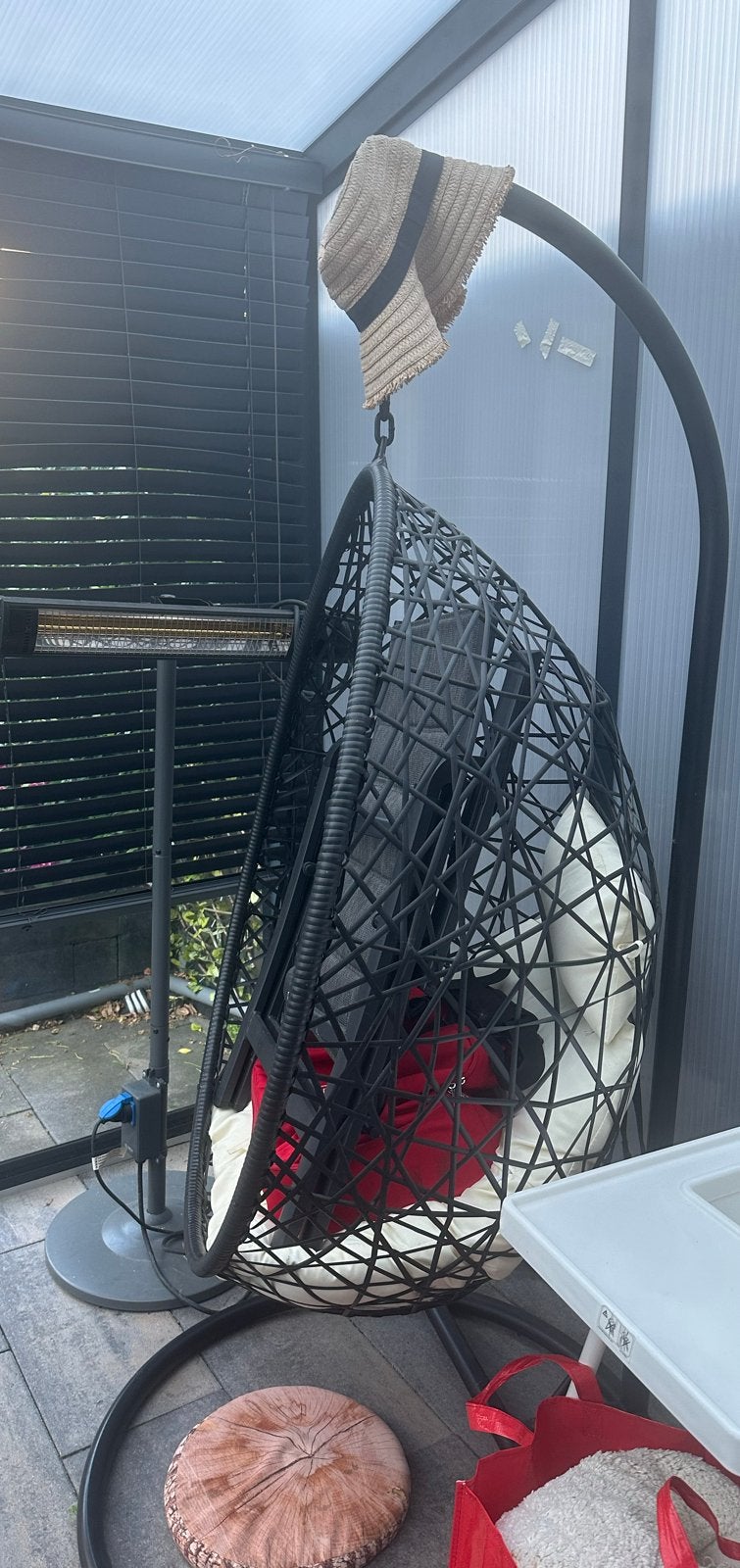 hangstoel met standaard - Zwart, Ophalen, Zwart, Zo goed als nieuw, Metaal