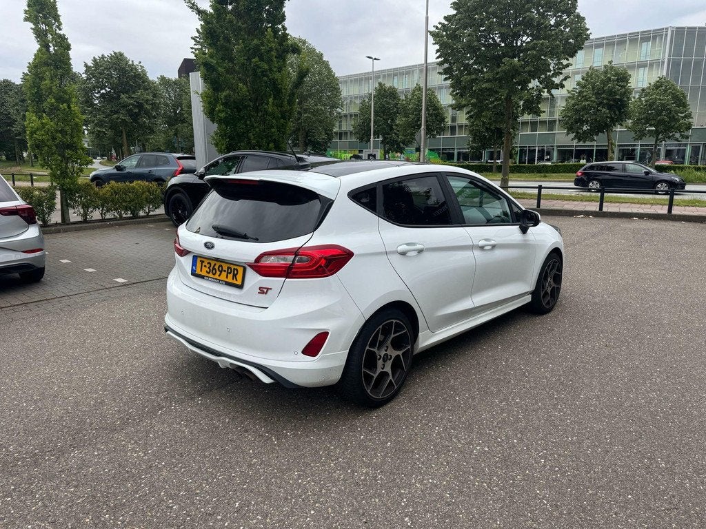 Ford Fiesta 1.5 EcoBoost ST-3 | Airco | Camera | Navigatie |, Voorwielaandrijving, 12 maanden, Euro 6, Leder en Stof
