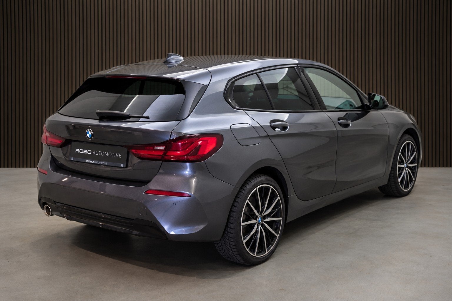 Foto 2 van BMW 1-serie 118i Executive Edition Sportline | Cruise Contol