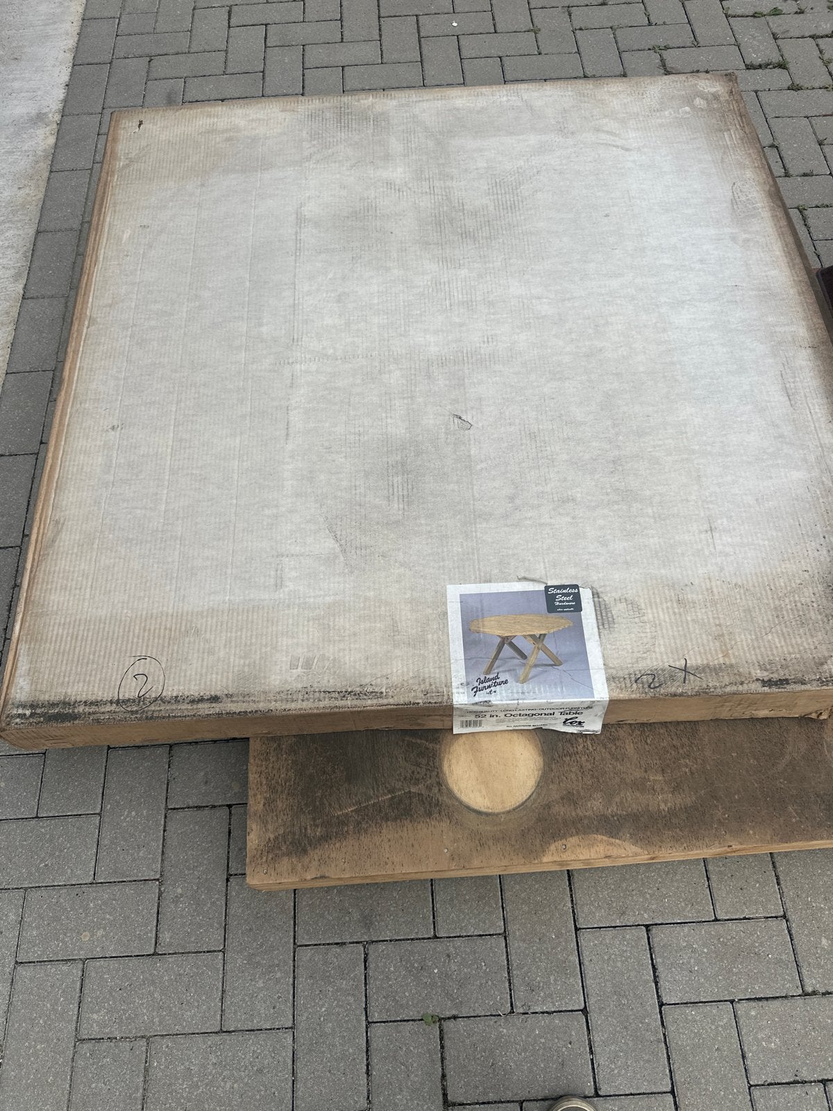 Nieuwe 52 inch Octagonale Tafel - Buitenmeubilair, Ophalen, Nieuw, Ovaal, Hout