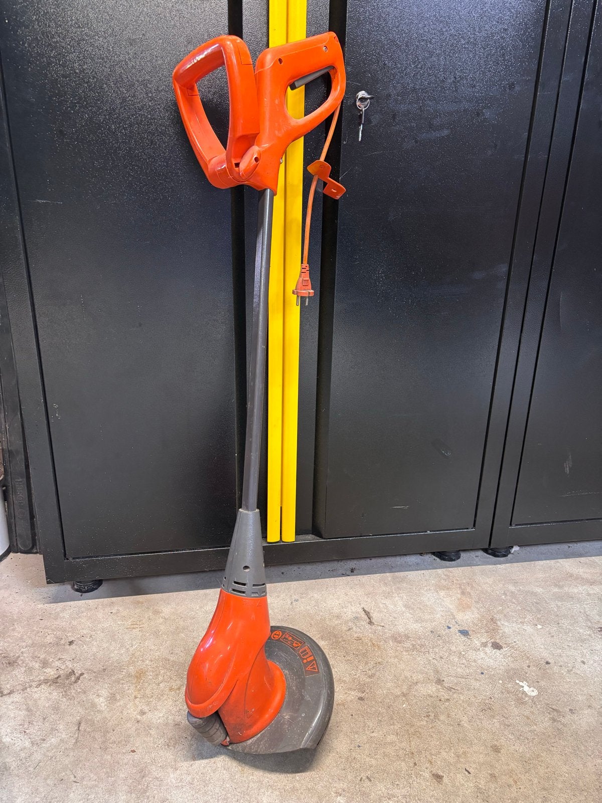 Flymo Multi-Trim 250 D Elektrische Grastrimmer, Ophalen, Cirkelmaaier, Gebruikt, Elektrische grasmaaier