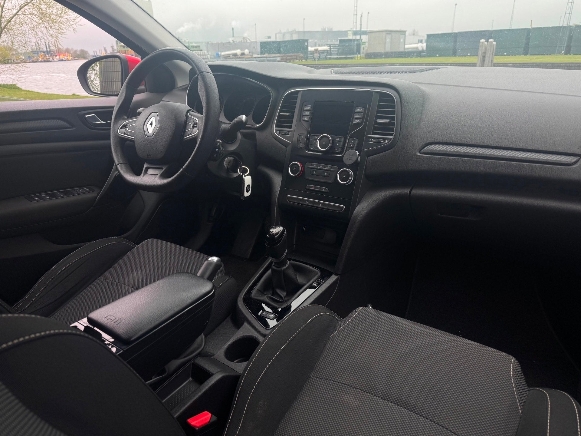 Renault Mégane Estate 1.2 TCe Life 6-Bak Airco Cruise PDC N, Voorwielaandrijving, 101 pk, Gebruikt, 4 cilinders