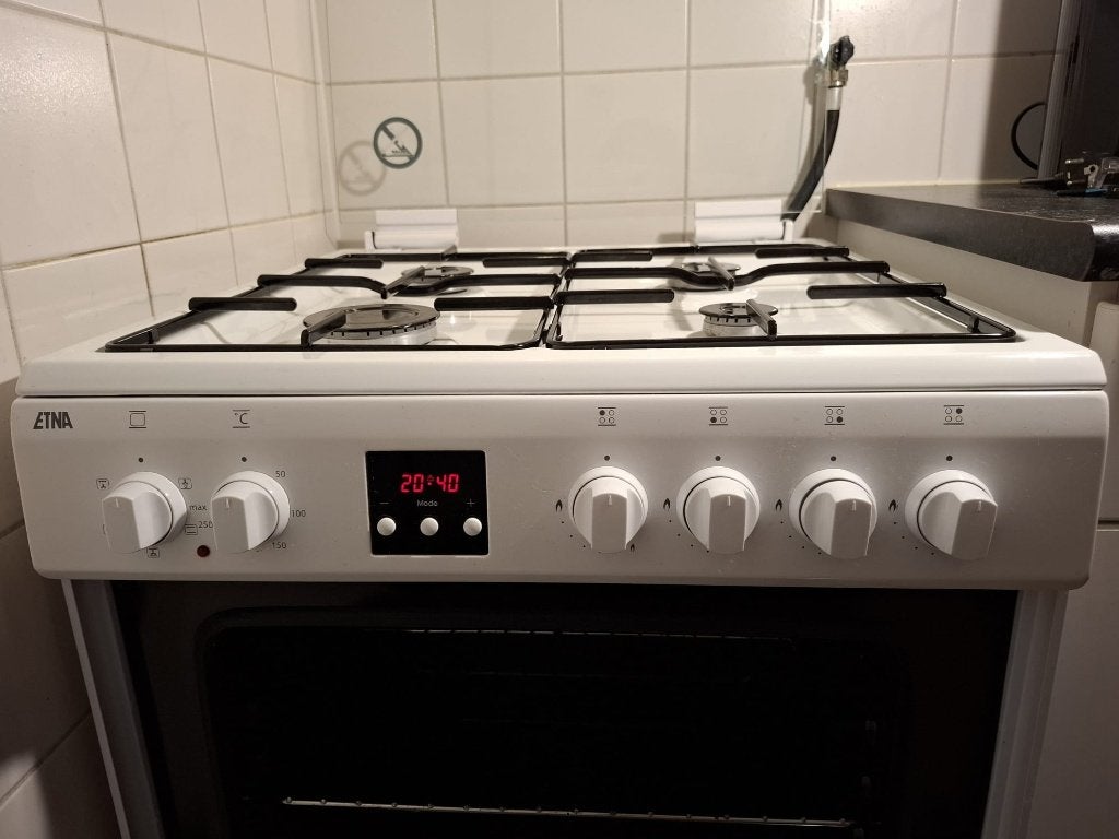 Gasfornuis met boven/onder electrische oven. Etna., Ophalen, 4 kookzones, Zo goed als nieuw, Gas