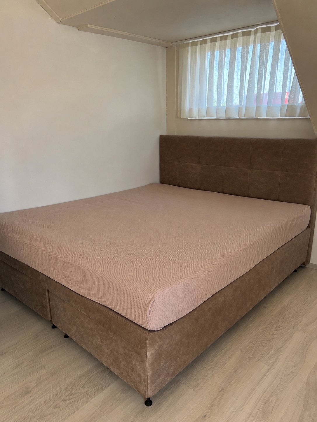 Boxspring van Swiss sense incl nachtkastjes, Ophalen, Zo goed als nieuw, Tweepersoons, 180 cm
