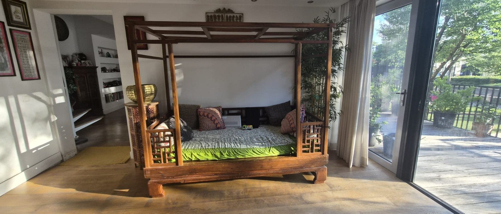 Prachtig houten hemelbed met kussens (excl. matras), Antiek en Kunst, Ophalen of Verzenden