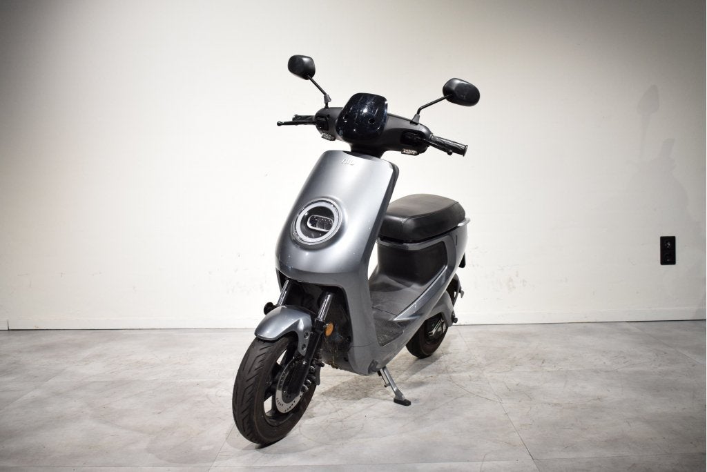 NIU M1 Pro | SNOR/BROM | 2018 | 1750km, Jiangsu Niu Electric Technology Co. Ltd., No.387, Changting Road, Technology Industries Park, Xitaihu, Changzhou, Jiangsu, 213145, China