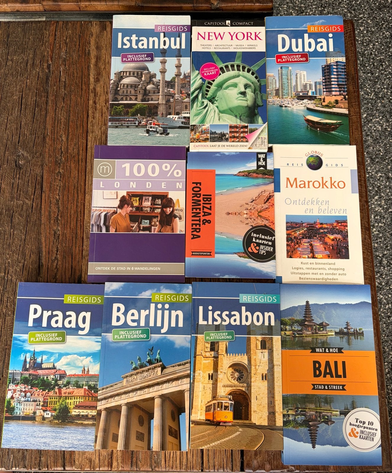 Diverse Reisgidsen: Istanbul, New York, Dubai, Londen, Marok, Europa, Ophalen of Verzenden, Reisgids of -boek, Gelezen