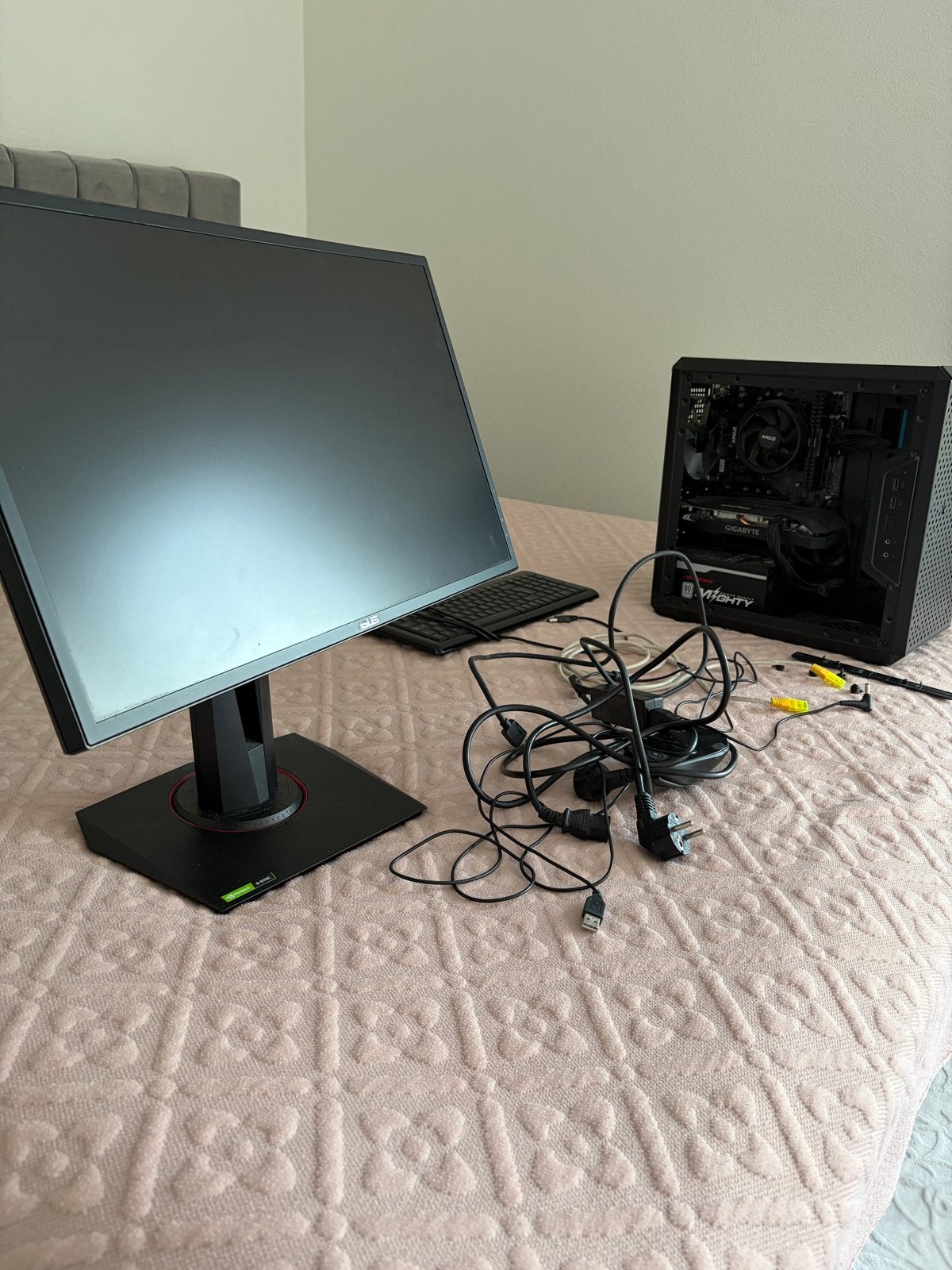 Gaming PC met monitor, toetsenbord en videokaart, Ophalen of Verzenden, Zo goed als nieuw, Gaming, Met videokaart