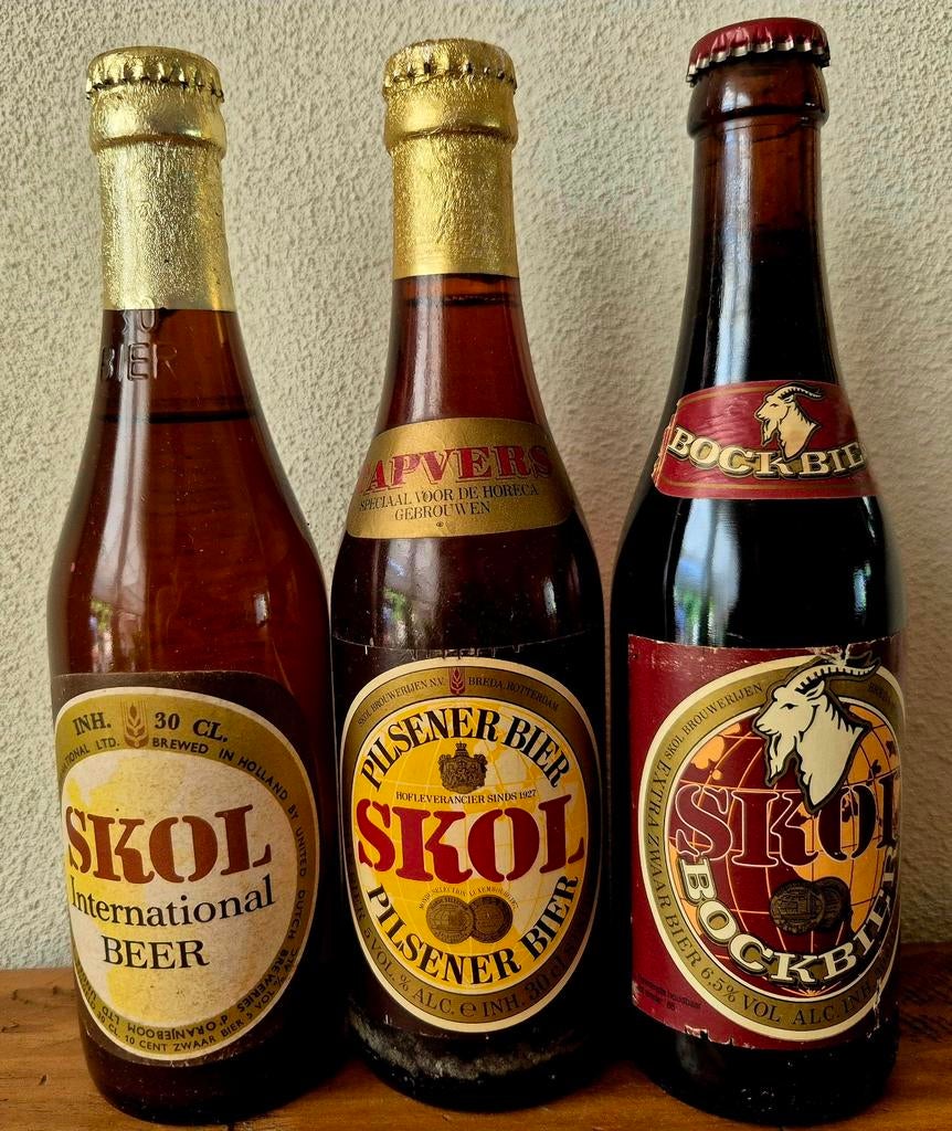 3x Fles SKOL International, Tapvers en Bock bier BREDA Holla, Verzamelen, Ophalen of Verzenden, Zo goed als nieuw, Flesje(s), Overige merken