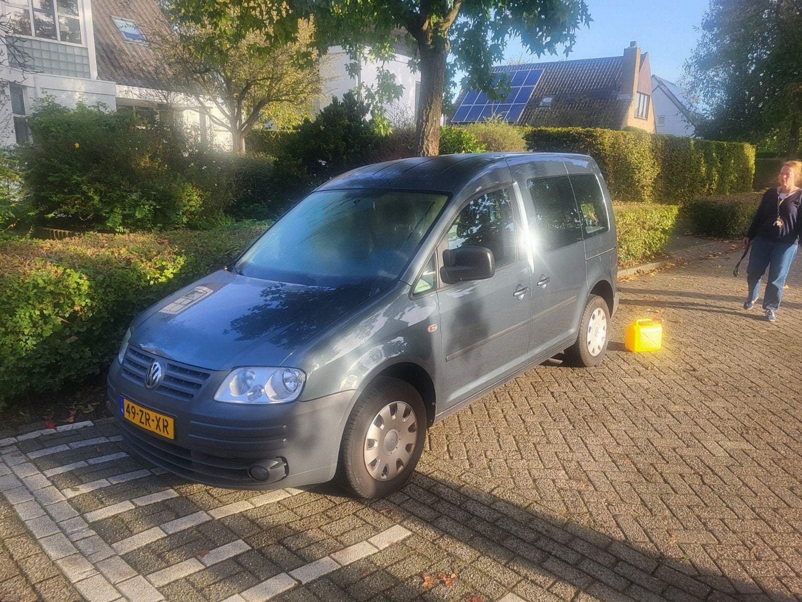 Volkswagen Caddy Rolstoelauto 1.6 75KW Life 2008 Grijs, Auto's, Voorwielaandrijving, 750 kg, 4 cilinders, 700 kg