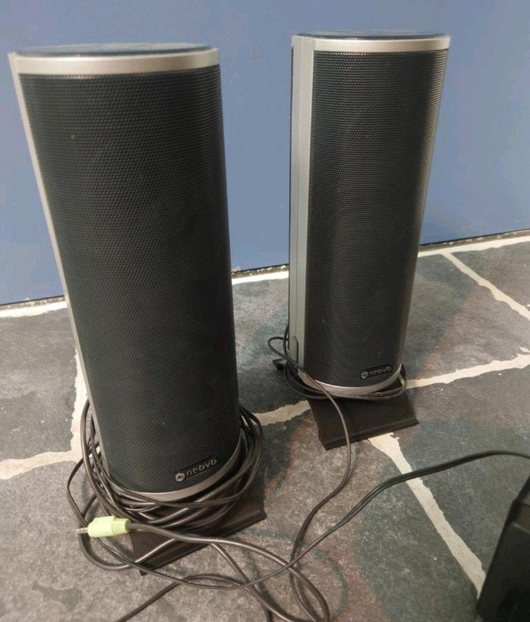 AG Neovo Speakers, in nette staat!, Ophalen of Verzenden, Gebruikt, Stereo speakers, Overige merken