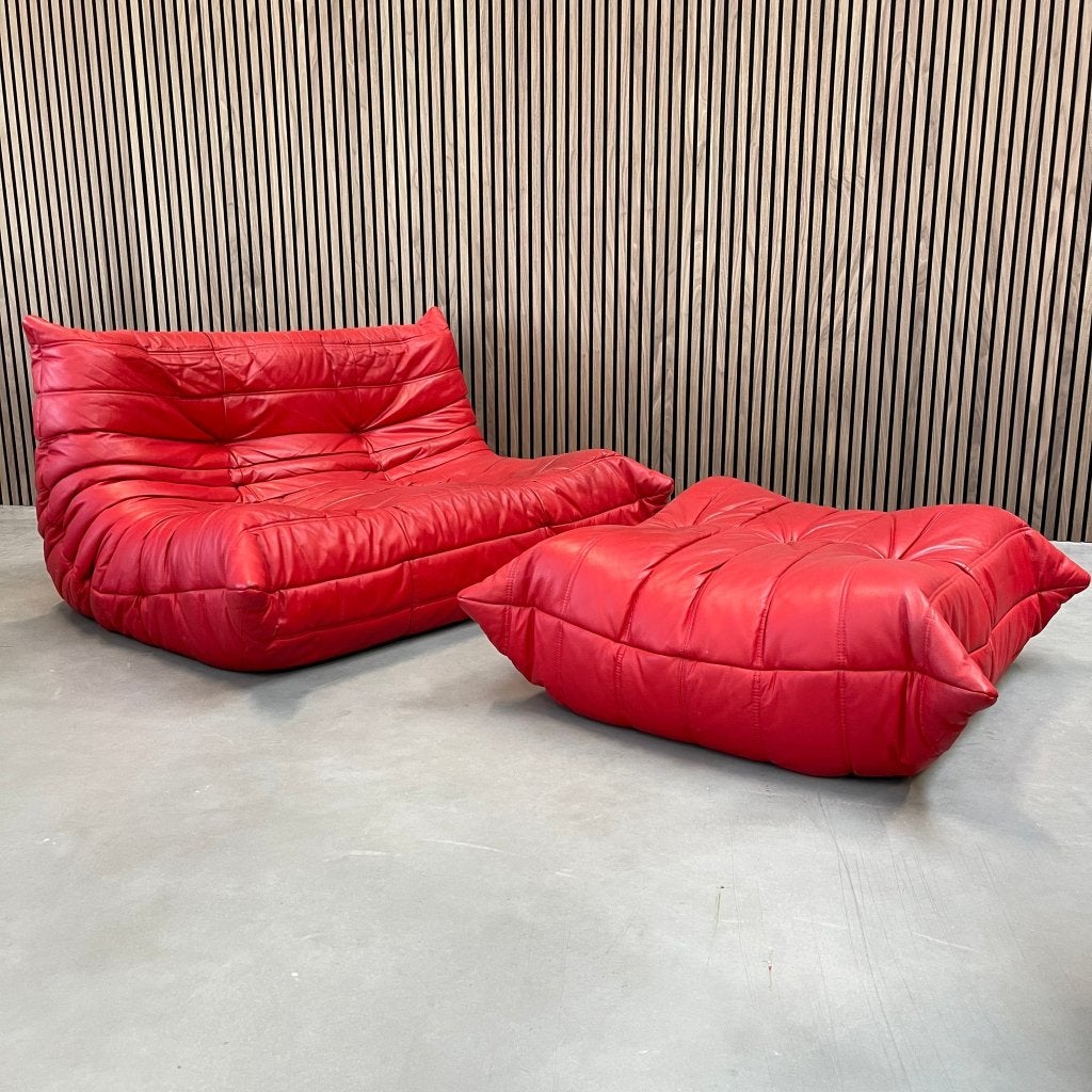 Ligne Roset Togo tweezits met poef - Rood