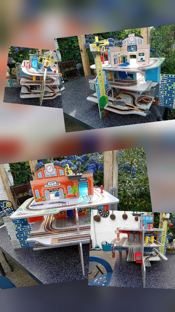Playtive houten treinbaan met de garage en de extra's, Ophalen, Gebruikt, Rij- of Hobbelspeelgoed