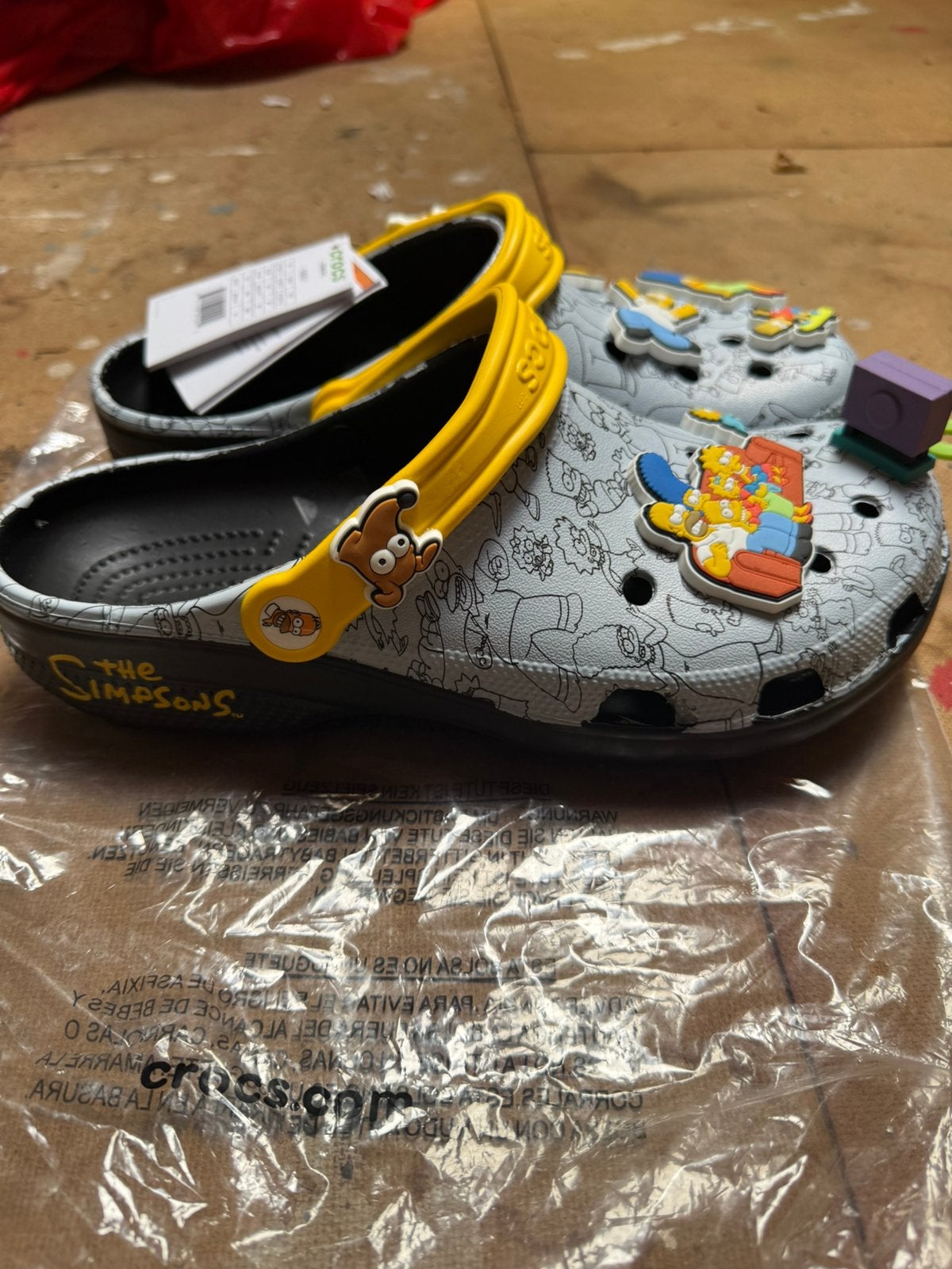 The simpson crocs/ naruto/ jiraya /sasuke, Ophalen of Verzenden, Zo goed als nieuw, Overige kleuren