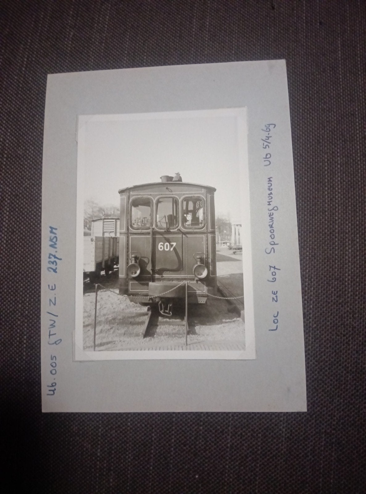 Zwart-wit foto Loc 607 Spoorwegmuseum 1969, Ophalen of Verzenden, Gebruikt, Trein, Kaart of Prent