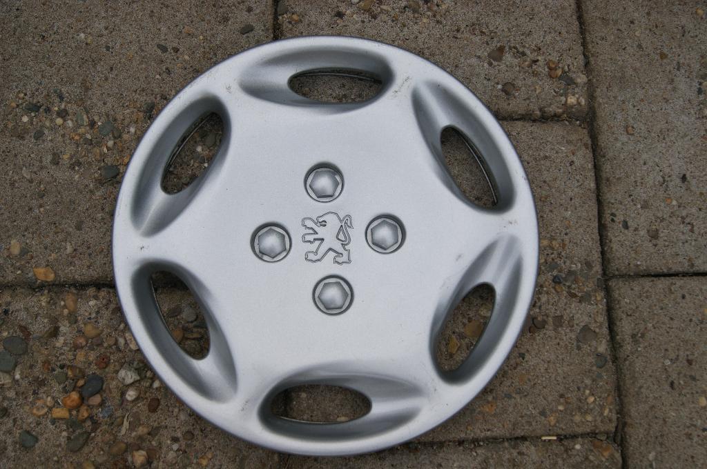 1 losse originele wieldop Peugeot 106 13 inch (Model 2), Ophalen of Verzenden, Gebruikt