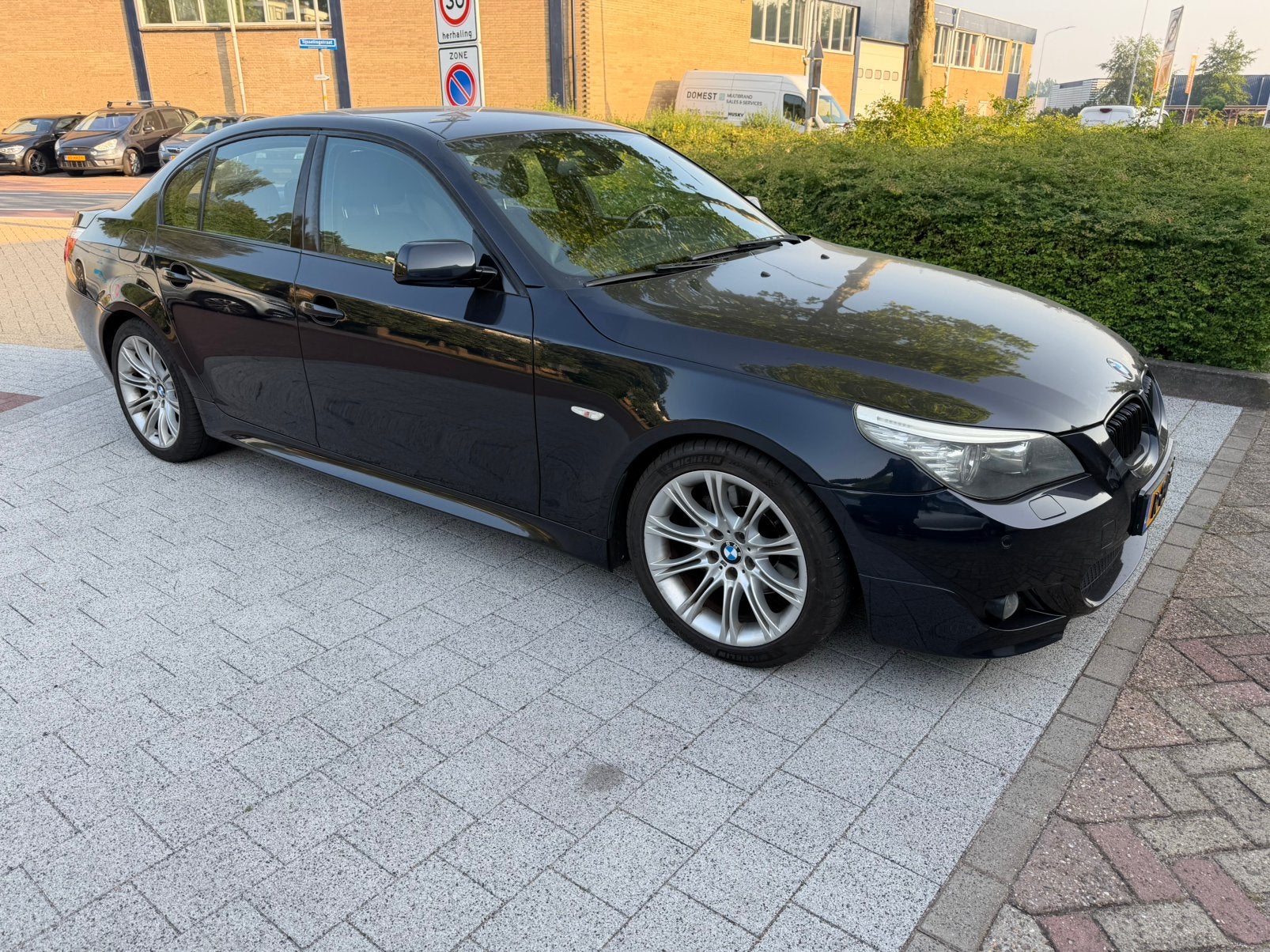 BMW 5-Serie 3.0i 525i AUT 2008 Zwart N53 M-pakket Edition, Achterwielaandrijving, 2000 kg, 1505 kg, Bedrijf