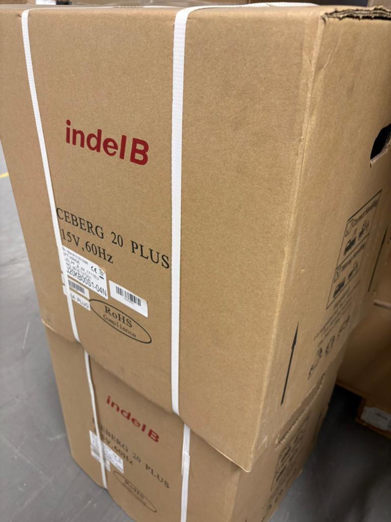 New Indel B Iceberg 20 Plus minibar silent hotel fridge –20L, Minder dan 75 liter, Ophalen of Verzenden, Nieuw, Zonder vriesvak
