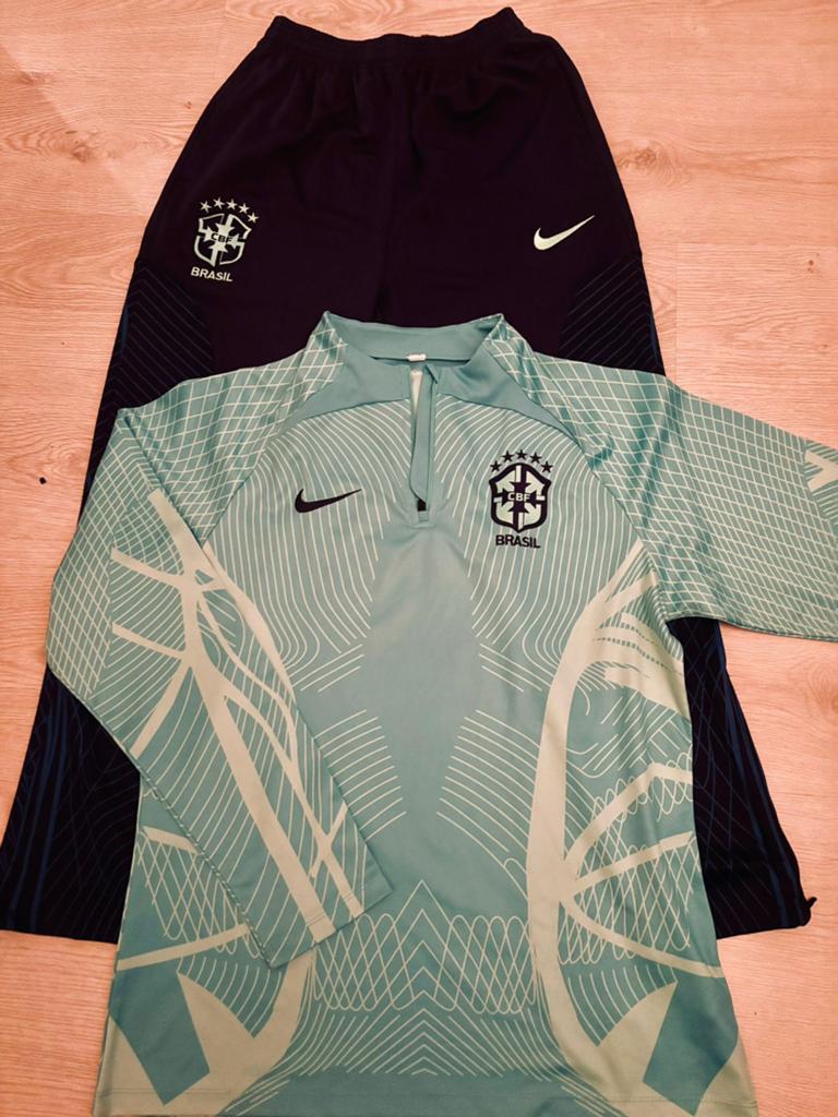 Trainingspak Nike Brasil maat XL, Ophalen of Verzenden, Zo goed als nieuw, Maat 56/58 (XL), Algemeen