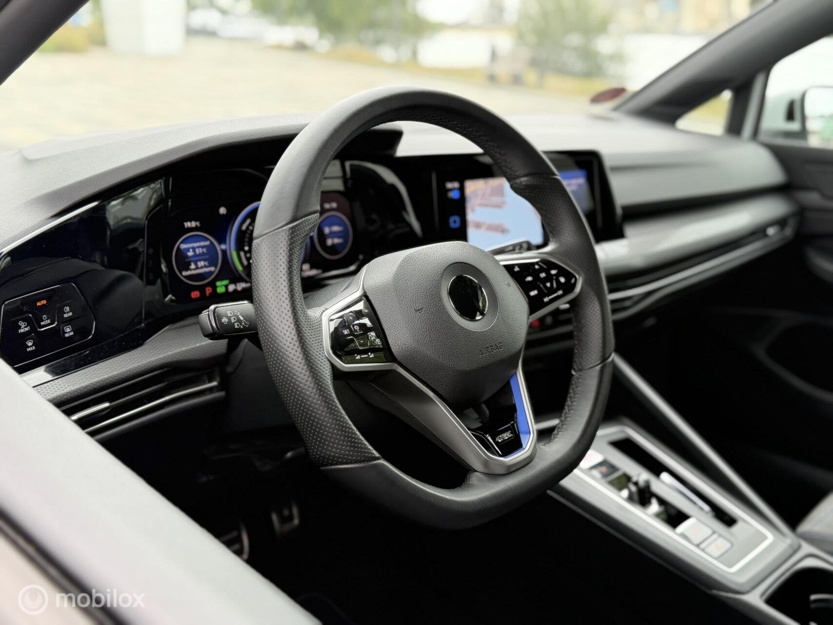 Volkswagen Golf 1.4 eHybrid GTE |Stuurverwarming |ACC, Auto's, Stof, Gebruikt, 4 cilinders, Wit
