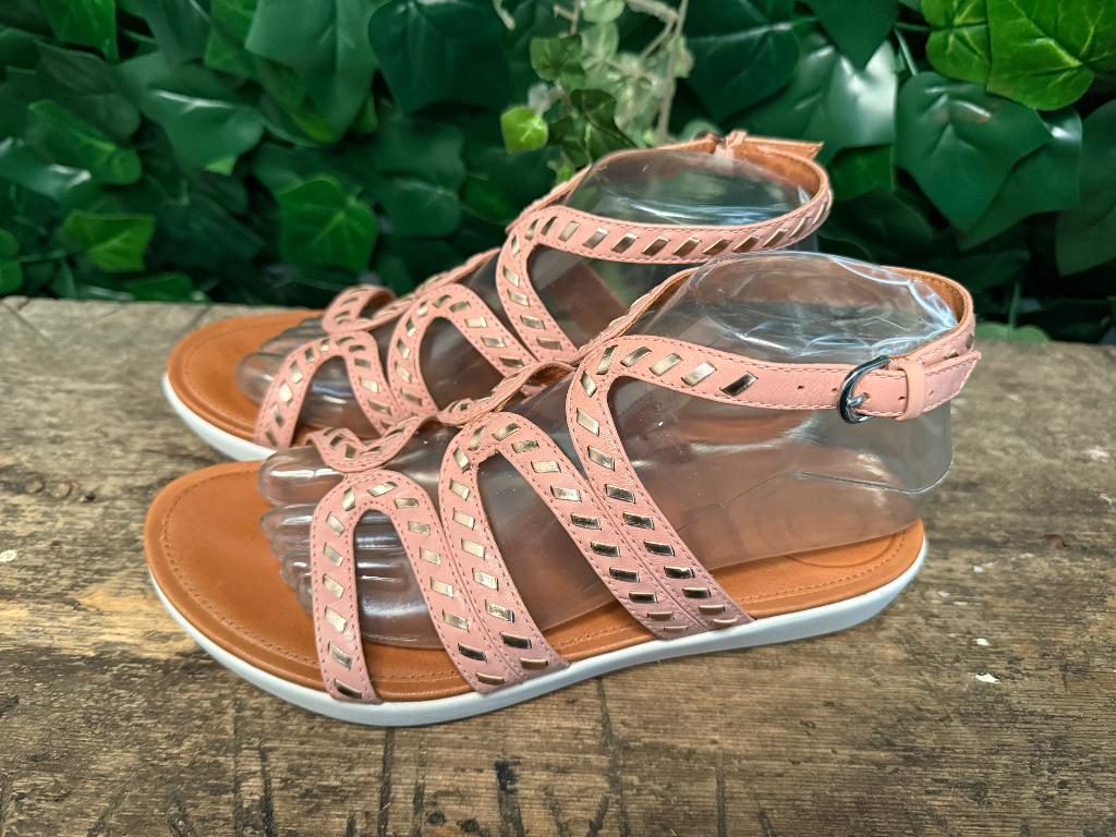 Bijna Nieuwe prachtige sandalen van Fitflop maat 38, Fitflop, Zo goed als nieuw, Fitflop, Roze