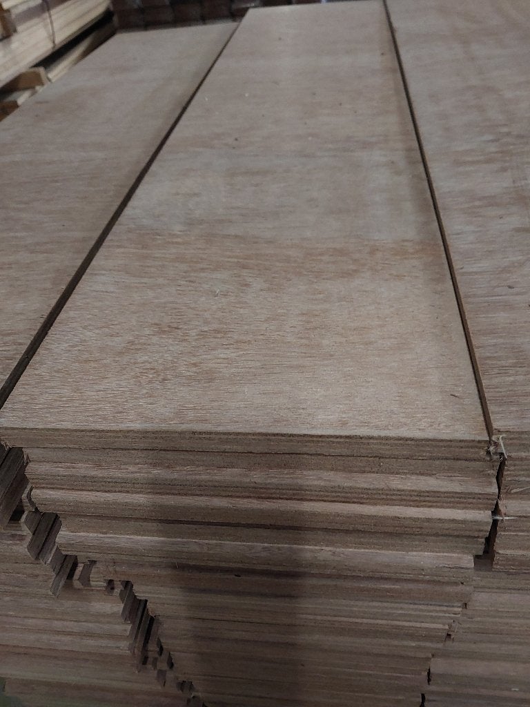 multiplex 1,22m lang x28,5cm breed 18mm dik wbp verlijmd, Ophalen, Nieuw, 250 cm of meer, Overige typen