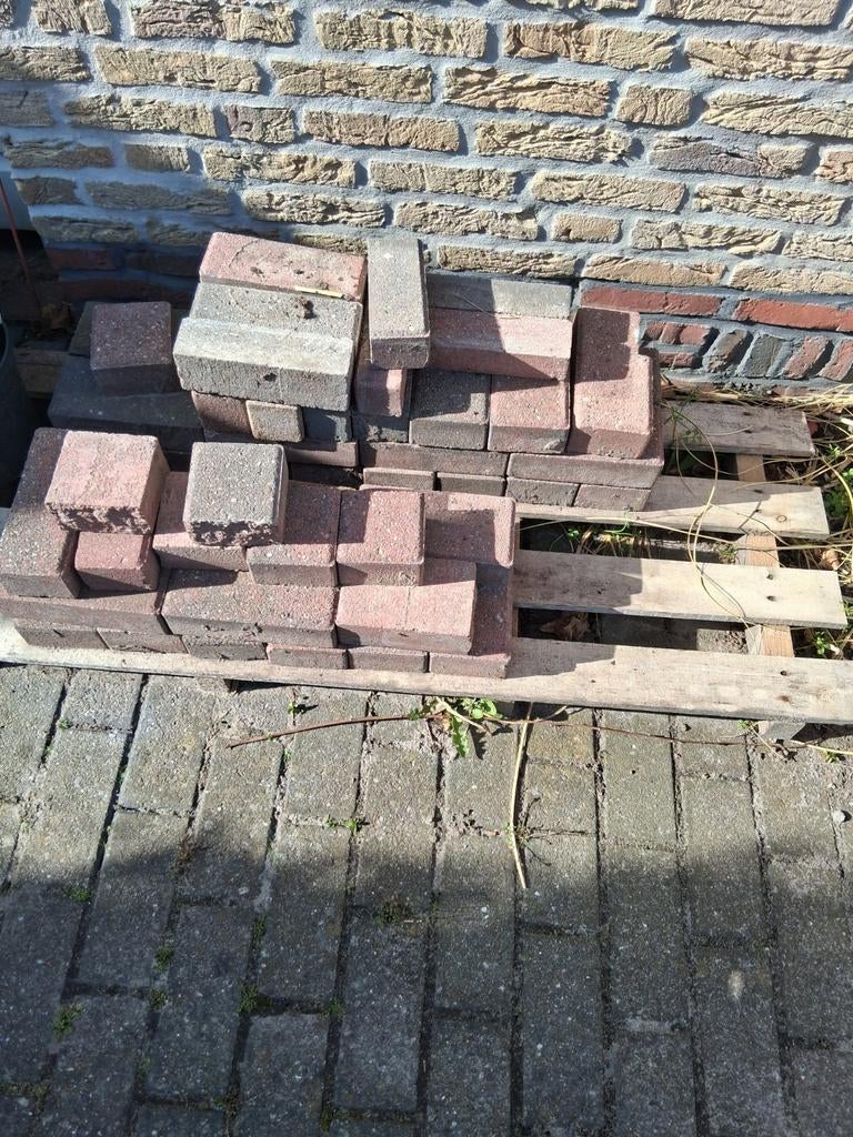 Gebruikte klinkers, rood en grijs, Tuin en Terras, Tegels en Klinkers, Ophalen, Gebruikt, Beton, Klinkers