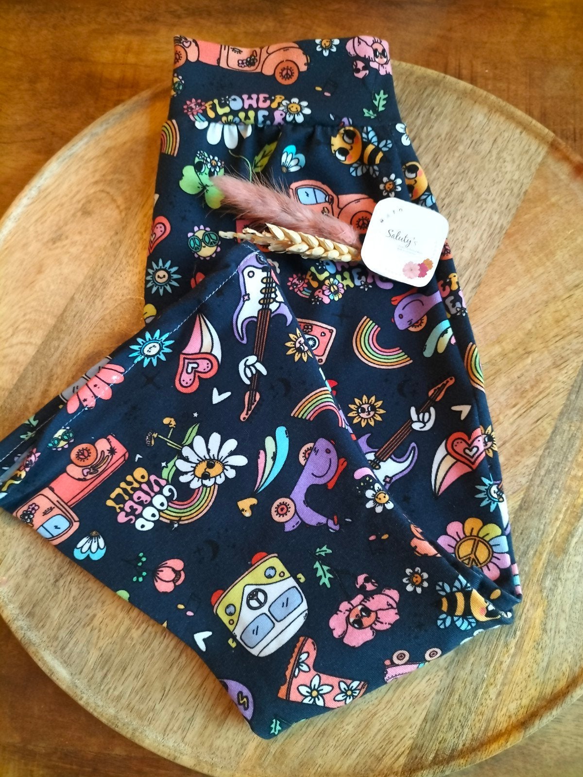 Flared broekje maat 92/98 - Retro print, Kinderen en Baby's, Broek, Meisje, Nieuw, Ophalen of Verzenden