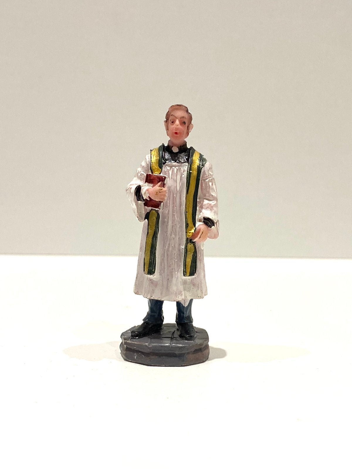 Lemax Reverend Smythe (22616A), Verzenden