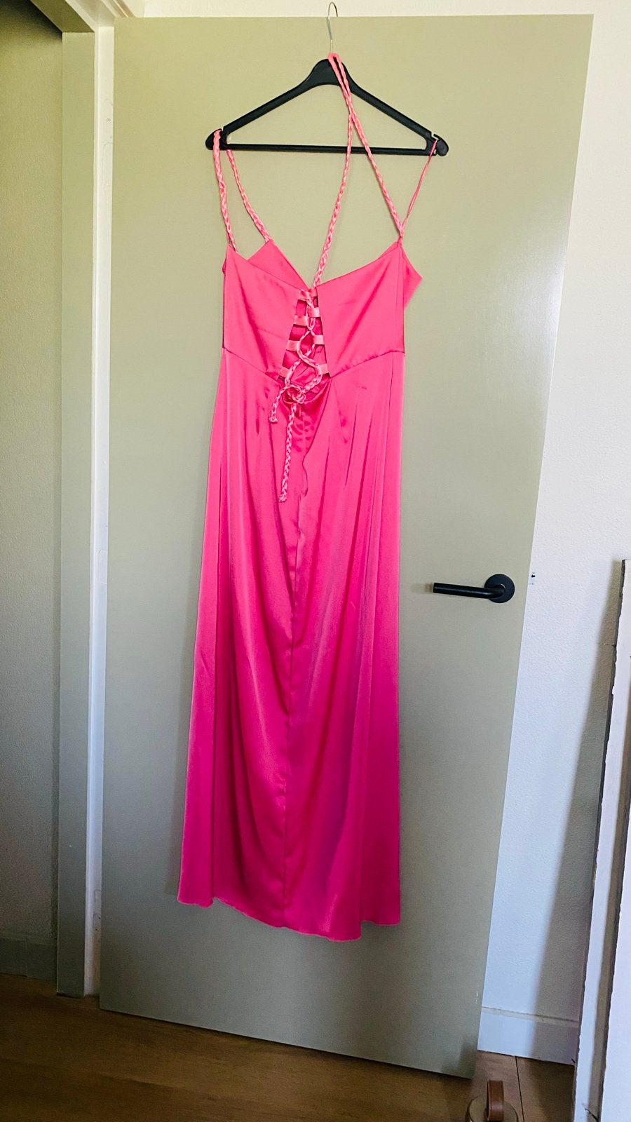 Rinascimento Roze Maxi Jurk met Open Rug - Maat XL, Maat 46/48 (XL) of groter, Ophalen of Verzenden, Zo goed als nieuw, Roze
