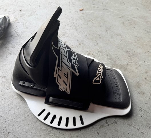 Hyperlite wakeboard bindingen - Zo goed als nieuw, Watersport en Boten, Wakeboarden, Ophalen, Zo goed als nieuw, Schoenen