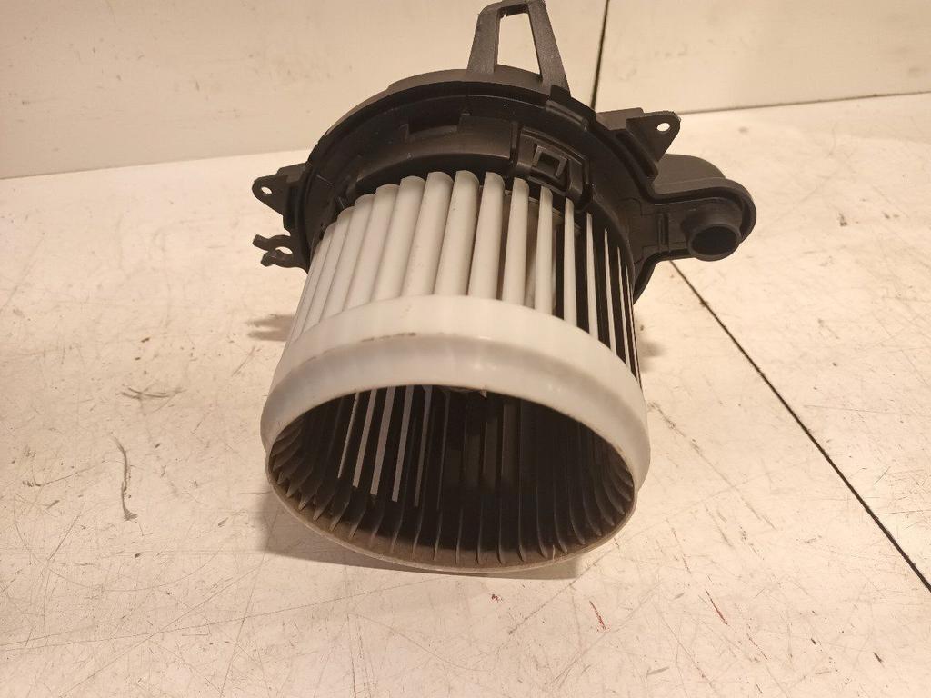 Kachel ventilator motor Renault Captur, Onderdelen@venauto.nl, Van der Ven Autorecycling B.V., Gebruikt, Ettenseweg 76, 4706 PB Roosendaal, The Netherlands