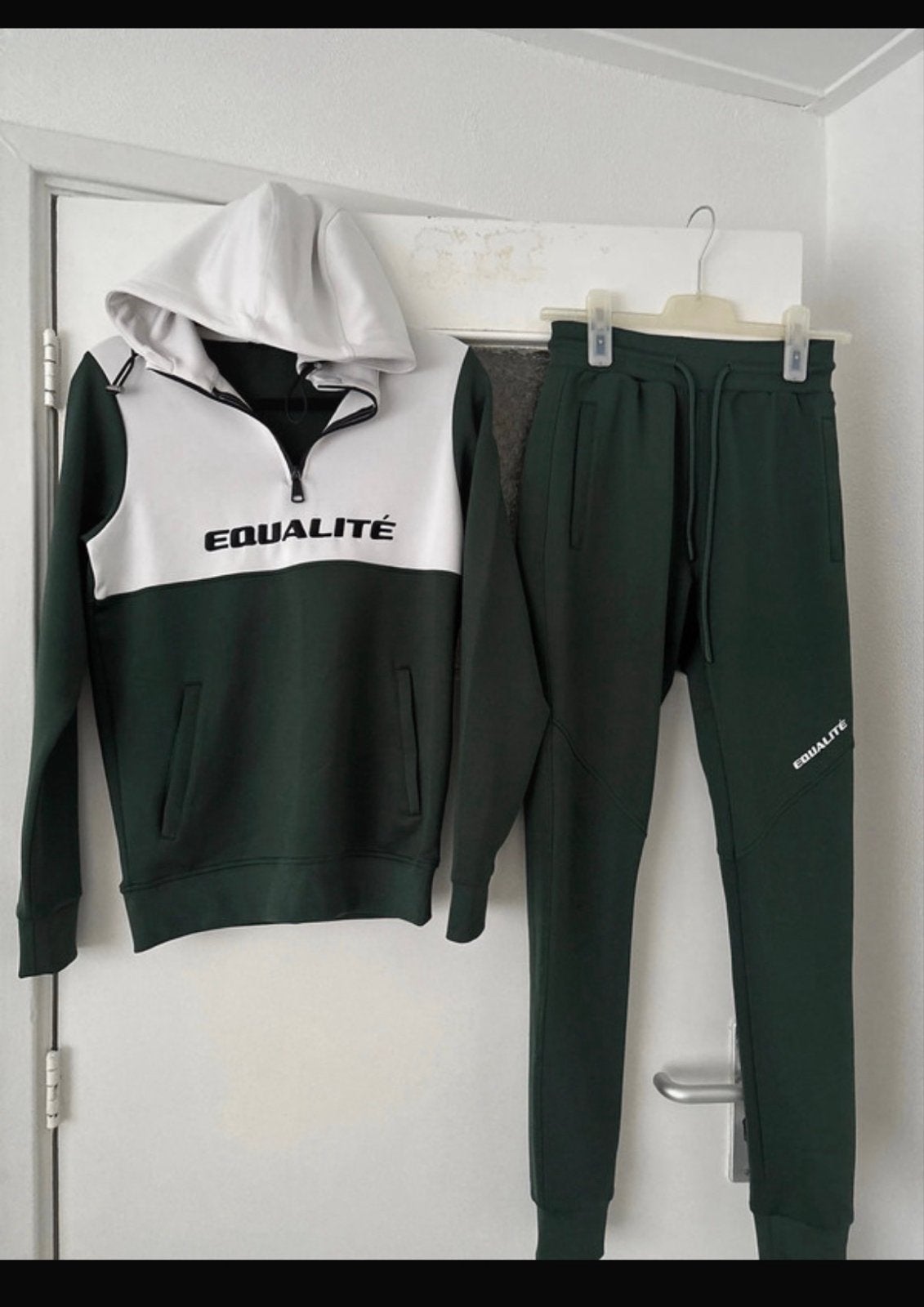 EQUALITÉ trainingspak groen/wit - Maat XXS, Kleding | Heren, Ophalen of Verzenden, Zo goed als nieuw, Maat 46 (S) of kleiner, Groen