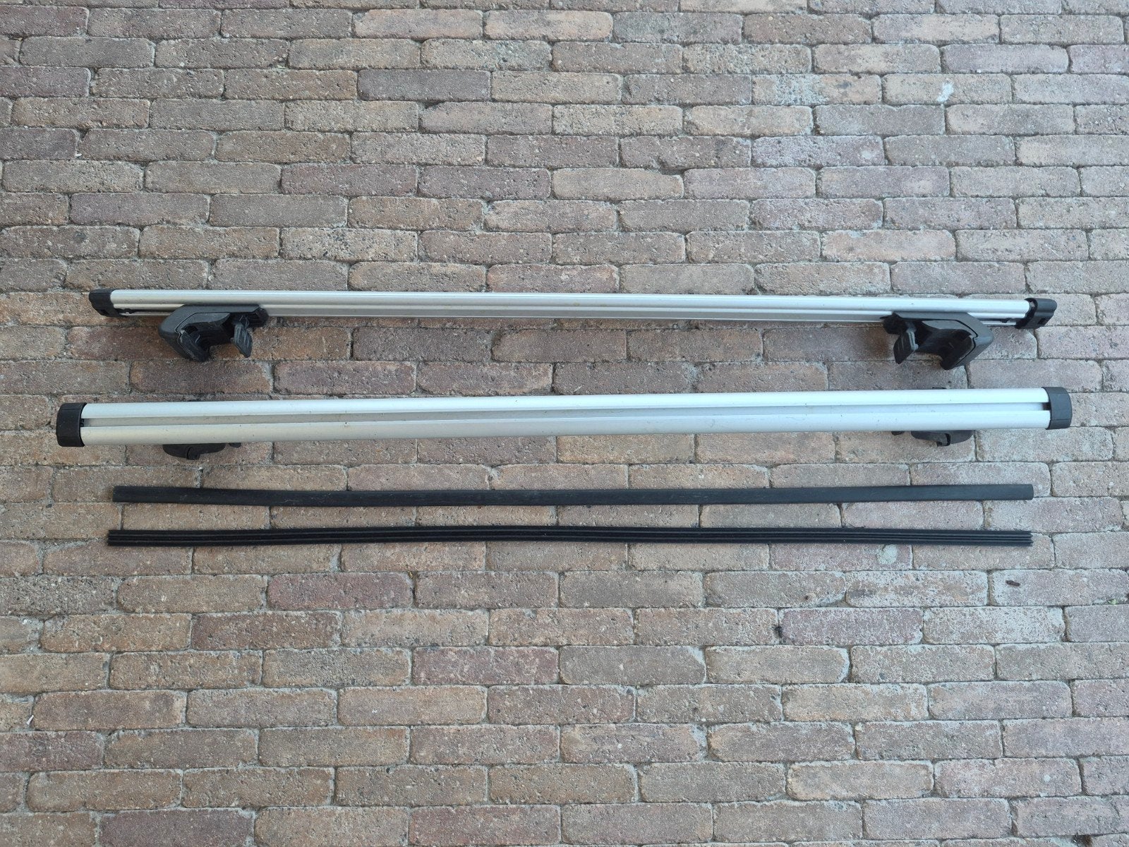 Dakdragerset Aero Mitsubishi ASX met roaofrails + 2 sleutels, Ophalen, Gebruikt