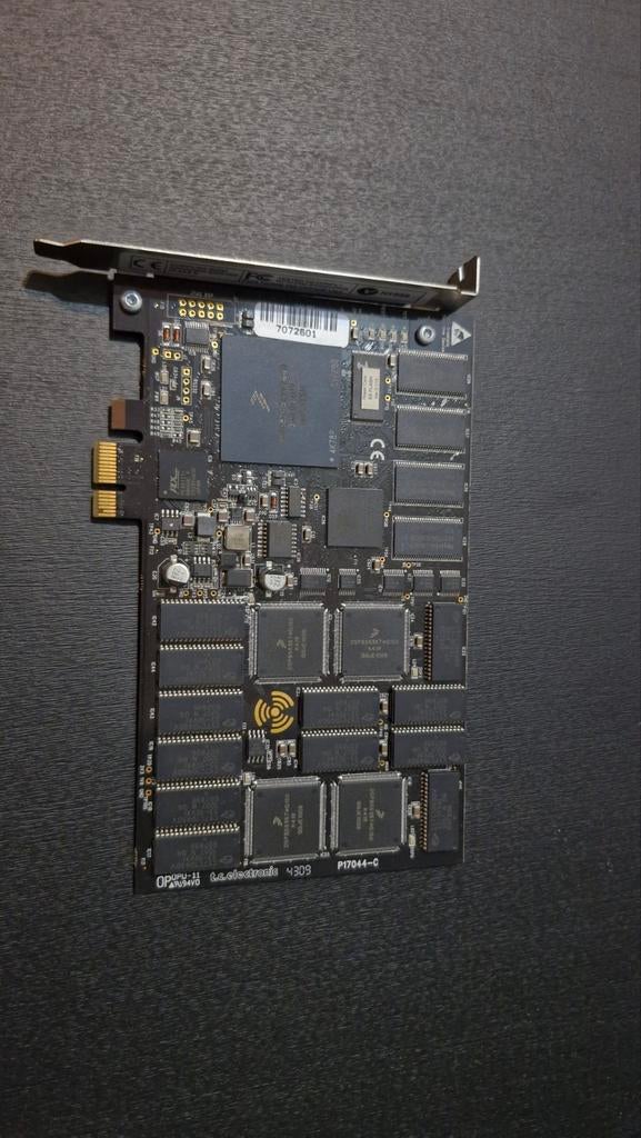 PowerCore PCI Express - TC Electronic PowerCore PCI Express, Muziek en Instrumenten, Effecten, Zo goed als nieuw, Chorus, Delay of Echo