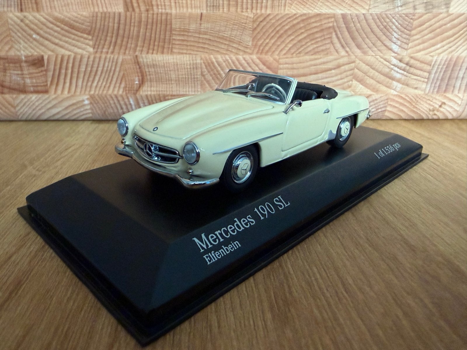 Minichamps Mercedes 190 SL Elfenbein 1:43 - Limited Edition, Ophalen of Verzenden, Zo goed als nieuw, Auto, MiniChamps