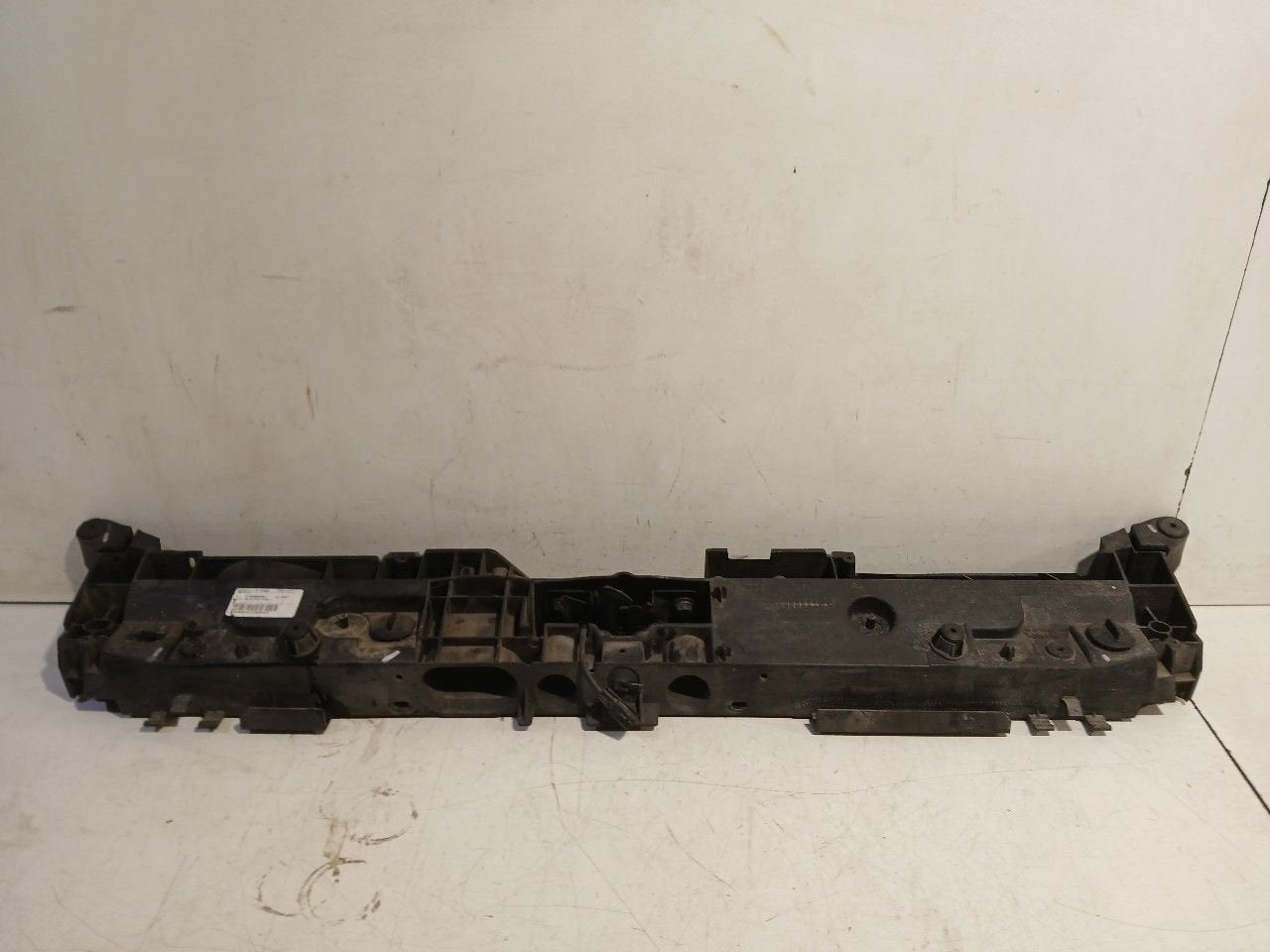 Voorfront slotplaat Renault Clio, Onderdelen@venauto.nl, Van der Ven Autorecycling B.V., Gebruikt, Ettenseweg 76, 4706 PB Roosendaal, The Netherlands